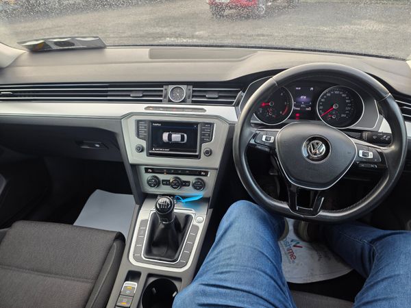 Volkswagen Passat 2017 370241956