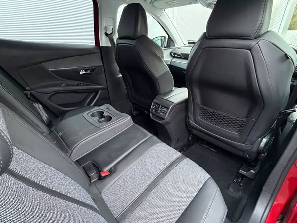 3008 1.5 HDi 130bhp Allure *1Owner *LowKMS 370250426