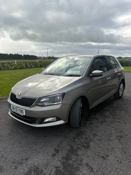 Skoda Fabia 2016 370269616