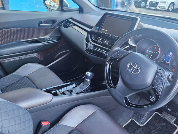 2018 Toyota CH-R Hybrid Automatic 370280978