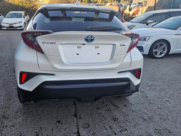 2018 Toyota CH-R Hybrid Automatic 370280979