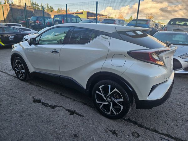 2018 Toyota CH-R Hybrid Automatic 370280971