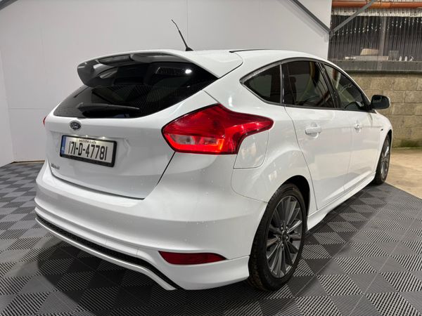 17 Ford Focus St-Line 1.5 TDCi 120 Bhp Auto 370281797
