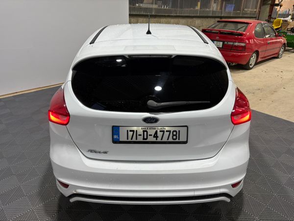 17 Ford Focus St-Line 1.5 TDCi 120 Bhp Auto 370281799