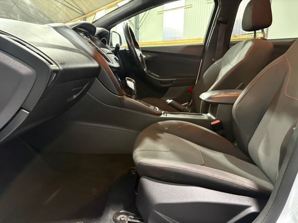 17 Ford Focus St-Line 1.5 TDCi 120 Bhp Auto 370281805
