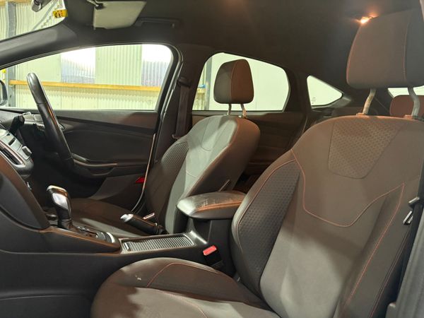 17 Ford Focus St-Line 1.5 TDCi 120 Bhp Auto 370281806