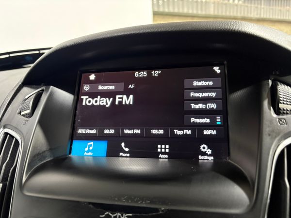 17 Ford Focus St-Line 1.5 TDCi 120 Bhp Auto 370281810