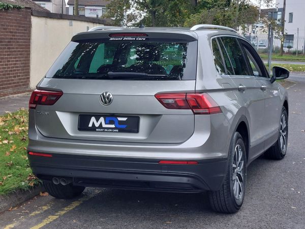 Volkswagen Tiguan *HIGH SPEC PAN ROOF* 2018 370304654