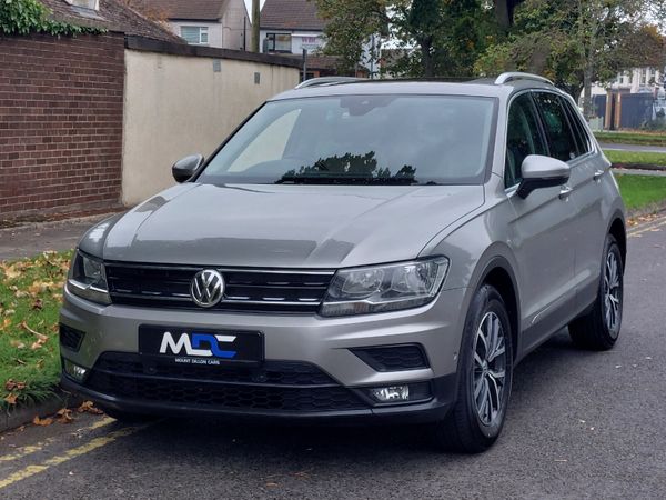 Volkswagen Tiguan *HIGH SPEC PAN ROOF* 2018 370304666