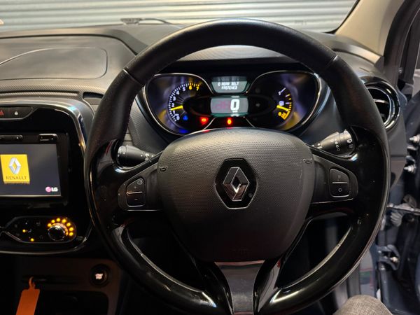 Renault Captur 2015     1 litre petrol ! 370308097