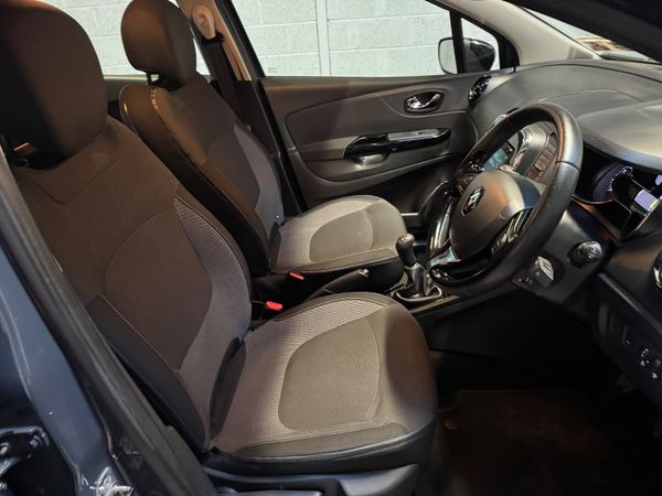 Renault Captur 2015     1 litre petrol ! 370308099