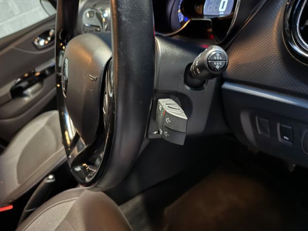 Renault Captur 2015     1 litre petrol ! 370308104