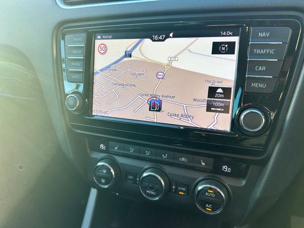 2016 SKODA OCTAVIA SCOUT DSG 4x4 184BHP 370309329