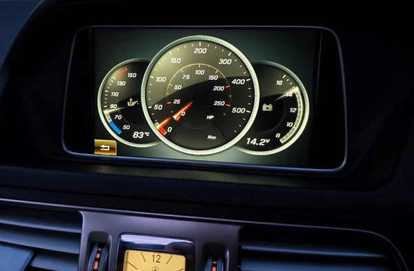 🔥 2016 Mercedes-Benz E220D COUPE AMG SPORT Auto 370310812