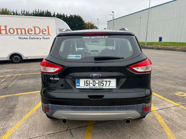 Ford Kuga 2015 Commercial 370325434