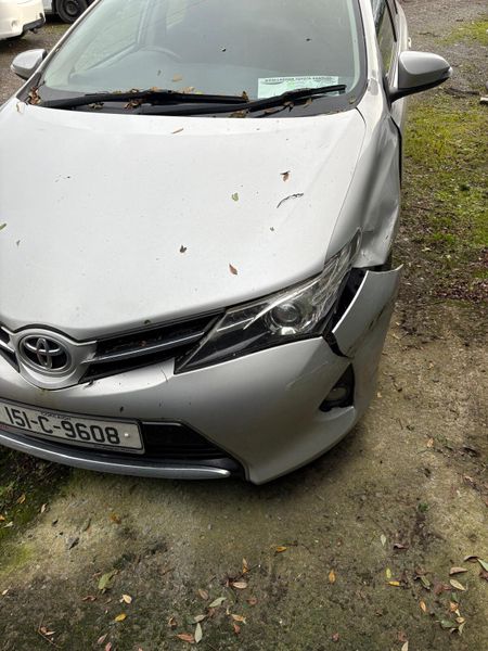 Toyota Auris 2015 estate 370321246