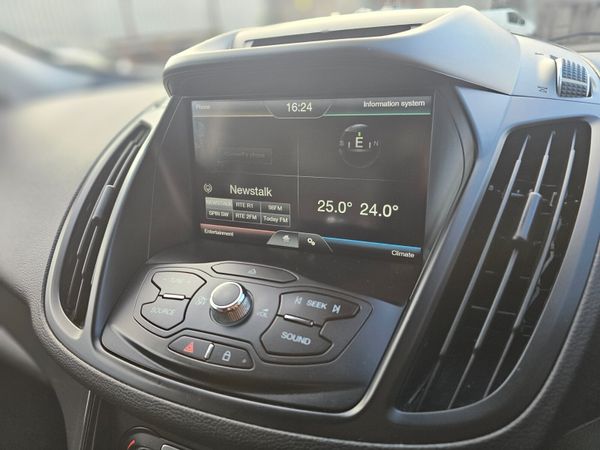 FORD KUGA 4 SEAT TITANIUM // 03/26 DOE // NO VAT 370334894