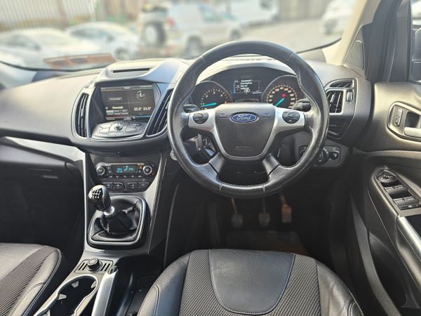 FORD KUGA 4 SEAT TITANIUM // 03/26 DOE // NO VAT 370334896