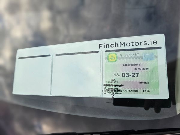 MITSUBISHI OUTLANDER // 4WD AUTOMATIC 7 SEATS 370336633