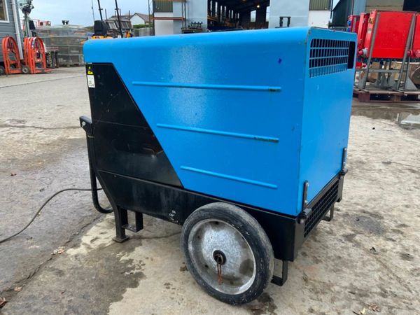 2019 PRAMAC p6000 110v / 240v GENERATOR.....174w. 370330744