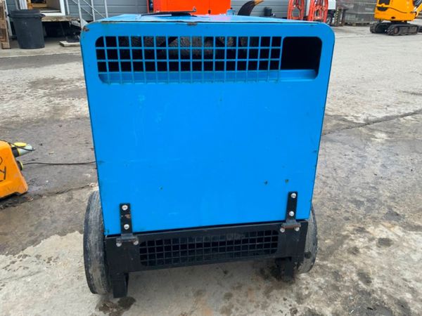 2019 PRAMAC p6000 110v / 240v GENERATOR.....174w. 370330745