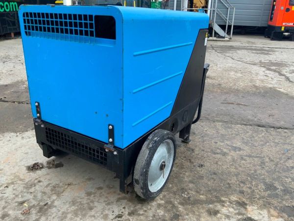 2019 PRAMAC p6000 110v / 240v GENERATOR.....174w. 370330746