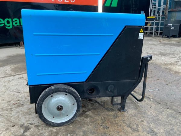 2019 PRAMAC p6000 110v / 240v GENERATOR.....174w. 370330747