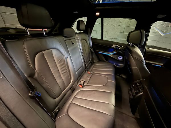 222 BMW X5 45E M-Sport Pro/M Performance 370352051