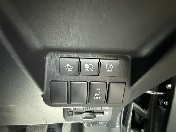 2016 Toyota Prius Plus/alpha1.8 Hybrid auto 7Seate 370368056