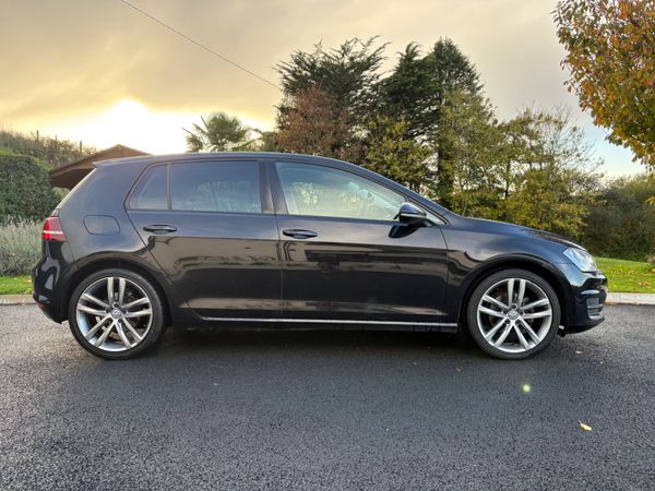 2017 Volkswagen Golf 1.6TDI Highline 370361095