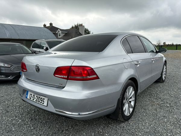 12 Volkswagen Passat Comfortline 1.6 TDi 370396097