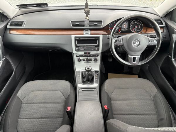 12 Volkswagen Passat Comfortline 1.6 TDi 370396104