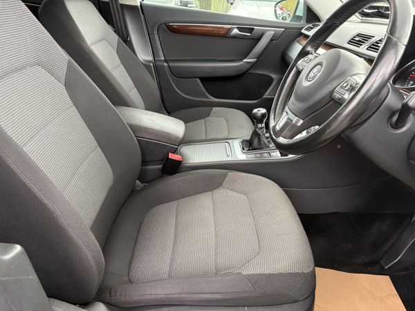 12 Volkswagen Passat Comfortline 1.6 TDi 370396106