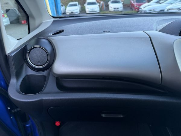 2012 Honda Fit Hybrid Automatic 370390566