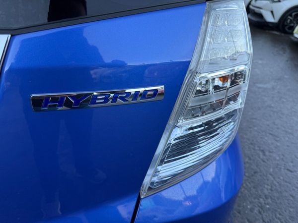 2012 Honda Fit Hybrid Automatic 370390569