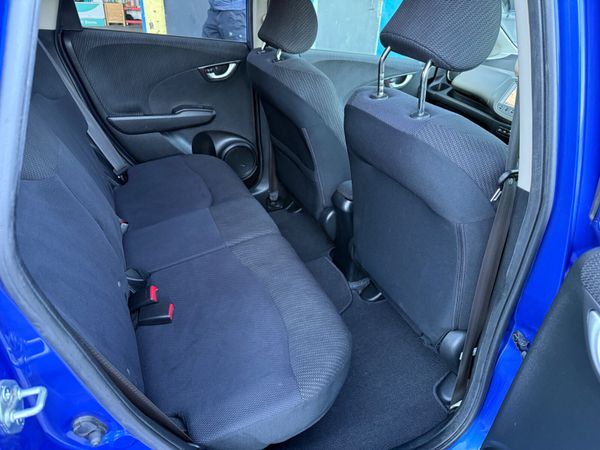 2012 Honda Fit Hybrid Automatic 370390562