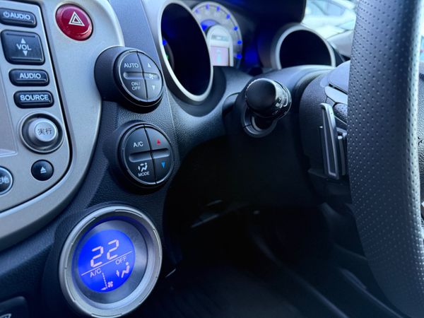 2012 Honda Fit Hybrid Automatic 370390576