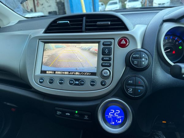 2012 Honda Fit Hybrid Automatic 370390571