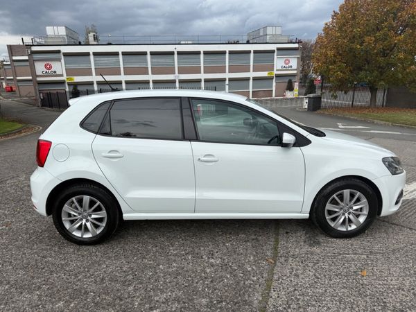 Volkswagen Polo 2017 Auto  37,000 Miles 370391648