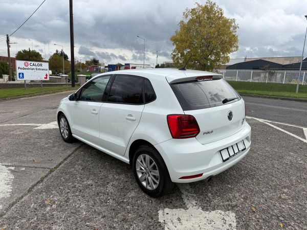 Volkswagen Polo 2017 Auto  37,000 Miles 370391653