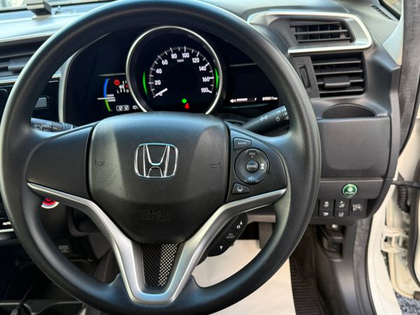 2018 Honda Fit 1.5 Petrol Hybrid ,Automatic 370393741