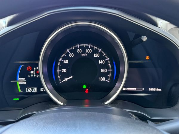 2018 Honda JAZZ/Fit 1.5 Petrol Hybrid ,Automatic 370393923