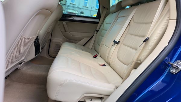 Volkswagen Touareg AUTO  AA Approved Crewcab 370409888