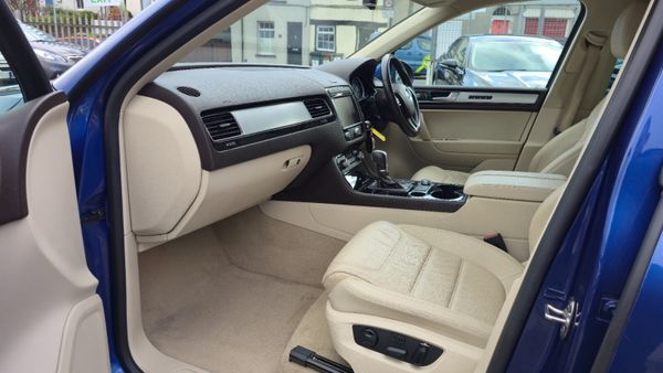 Volkswagen Touareg AUTO  AA Approved Crewcab 370409881