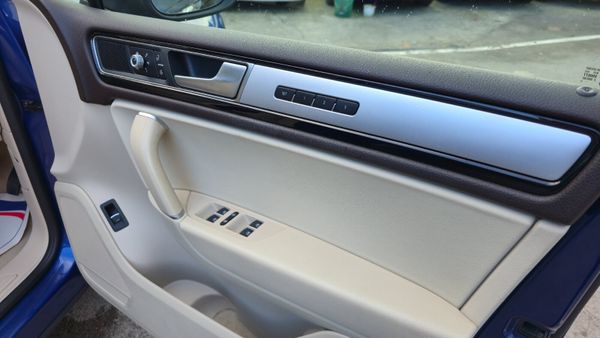Volkswagen Touareg AUTO  AA Approved Crewcab 370409899