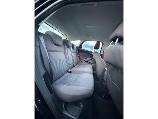 Ford Focus 1.5 TDCI TITANIUM 120PS 6SPEED 5DR 370402870