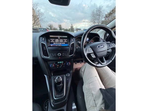Ford Focus 1.5 TDCI TITANIUM 120PS 6SPEED 5DR 370402873