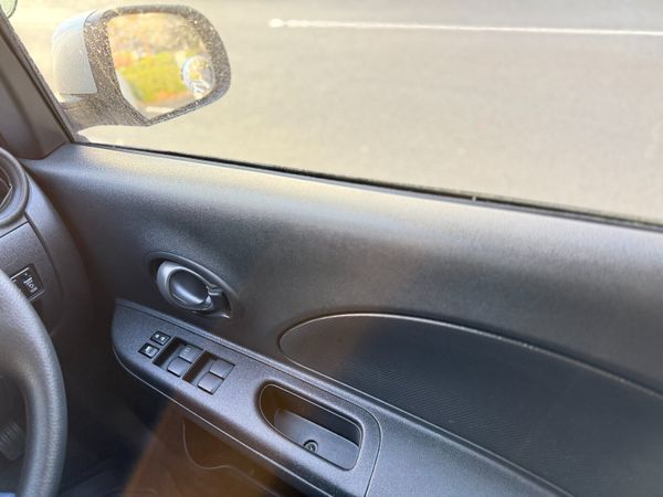 Nissan March 2019 370414150