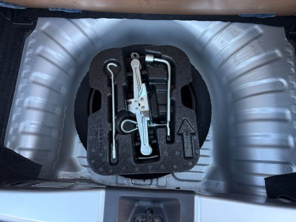 Nissan March 2019 370414161