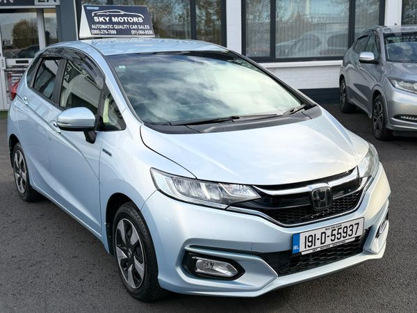2019 Honda FIT 1.5 Hybrid auto Leather Specs 370434231